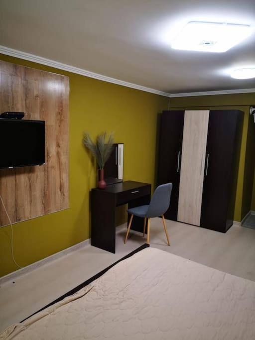 Студиото Е Партер От Жилищна Сграда. Топ Център. Apartment Varna Ngoại thất bức ảnh